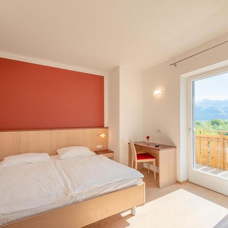 Sandhof Ferienwohnungen Termeno Esterno foto