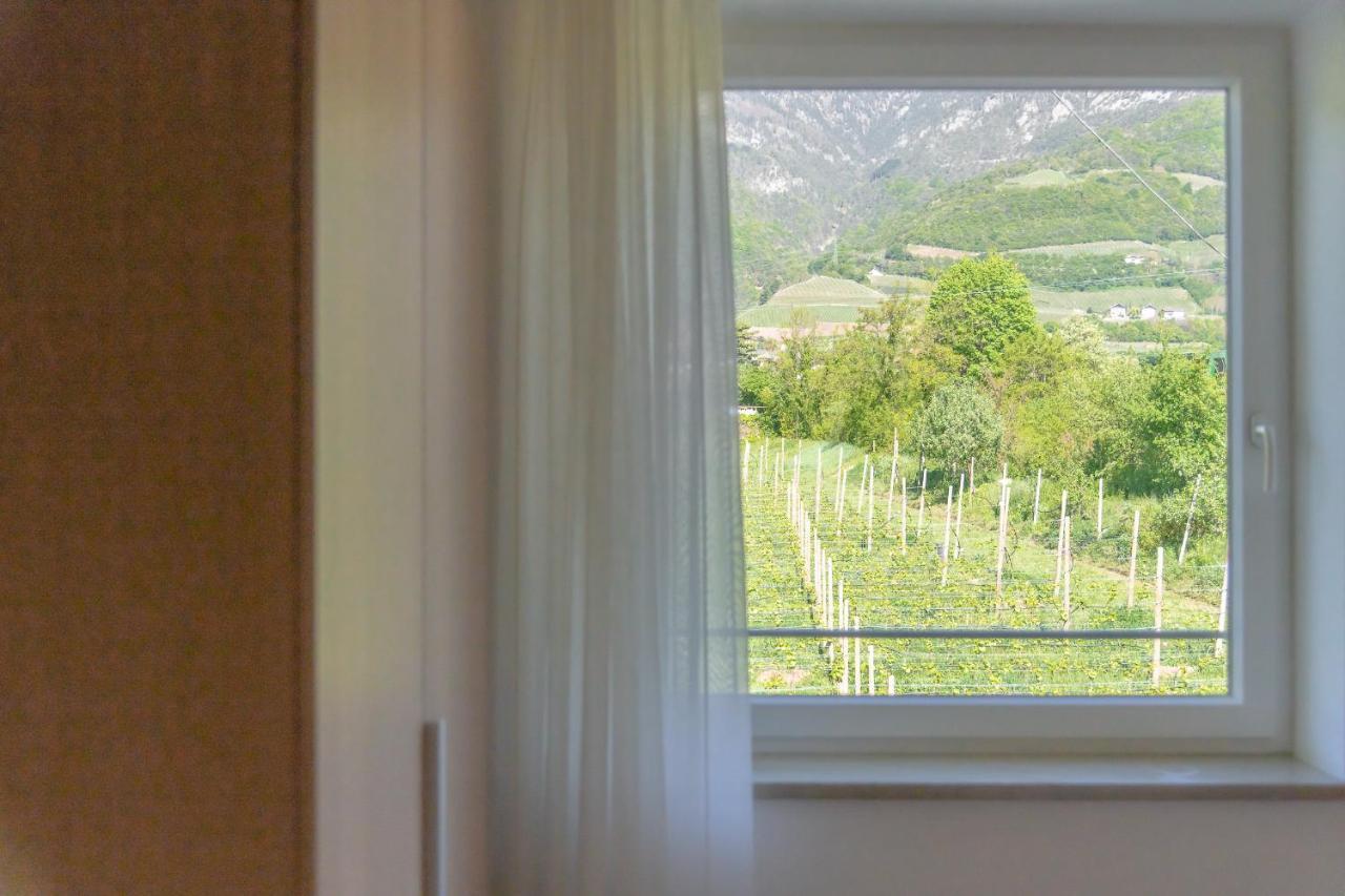 Sandhof Ferienwohnungen Termeno Esterno foto