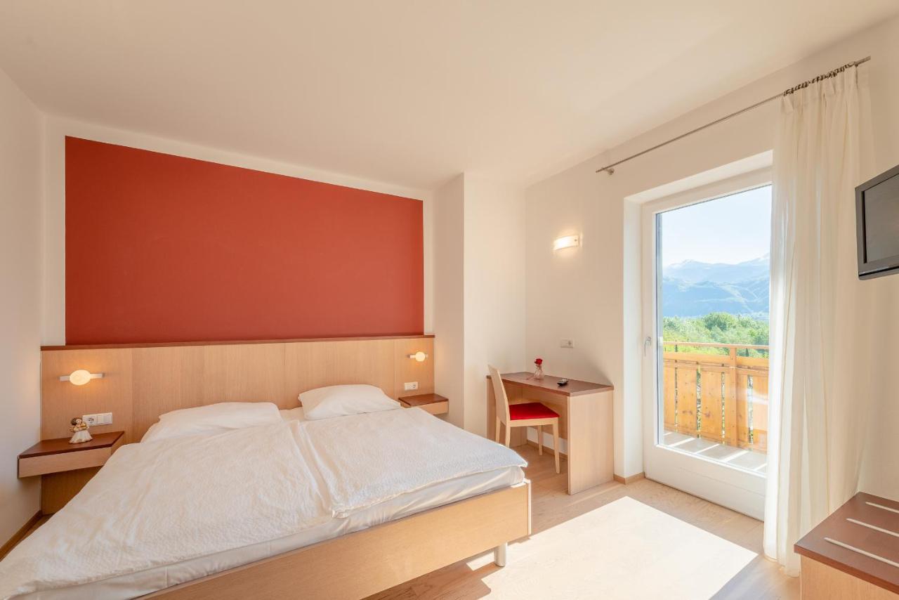 Sandhof Ferienwohnungen Termeno Esterno foto